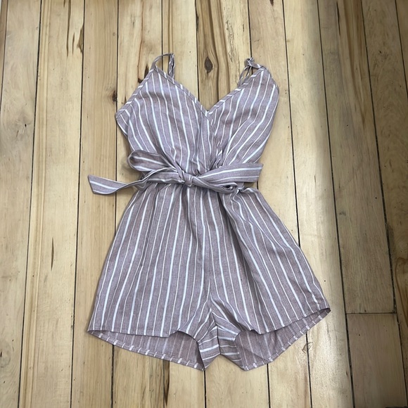 pink romper - Picture 1 of 2